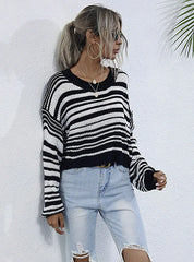 WOMEN'S SHORT STRIPED COLLAR SWEATER