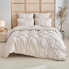3pcs Bedding Cover .Craft twist design .Simple and superior .Soft and comfortable fabric .Suitable men and women bedroom decoration