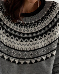 Sweaters with round neck and geometric print