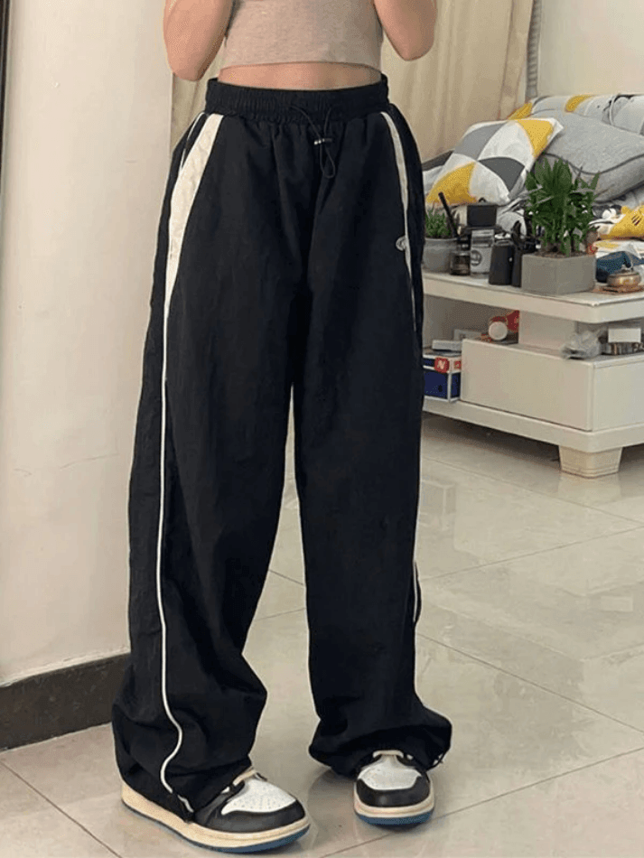 Contrast Piping Black Baggy Sweatpants - HouseofHalley