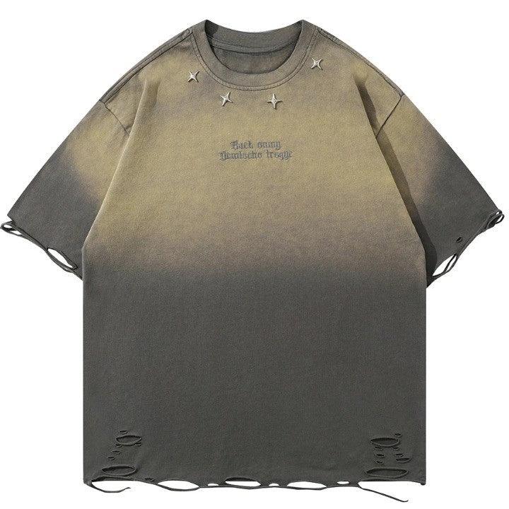 Zerrissenes T-Shirt mit Vintage-Stickerei