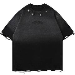 Zerrissenes T-Shirt mit Vintage-Stickerei