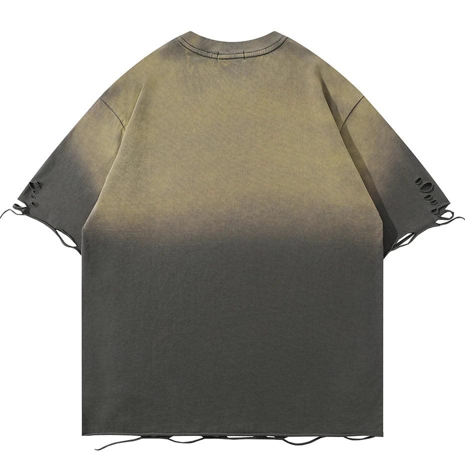 Zerrissenes T-Shirt mit Vintage-Stickerei