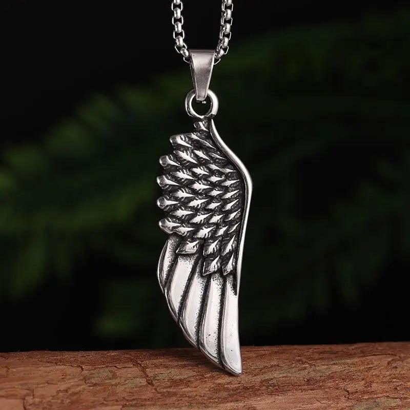 Vintage Feather Silver Neacklace