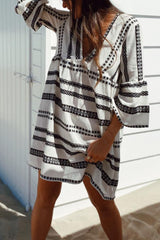 Thread Print Mid-Sleeve V-Neck Dress