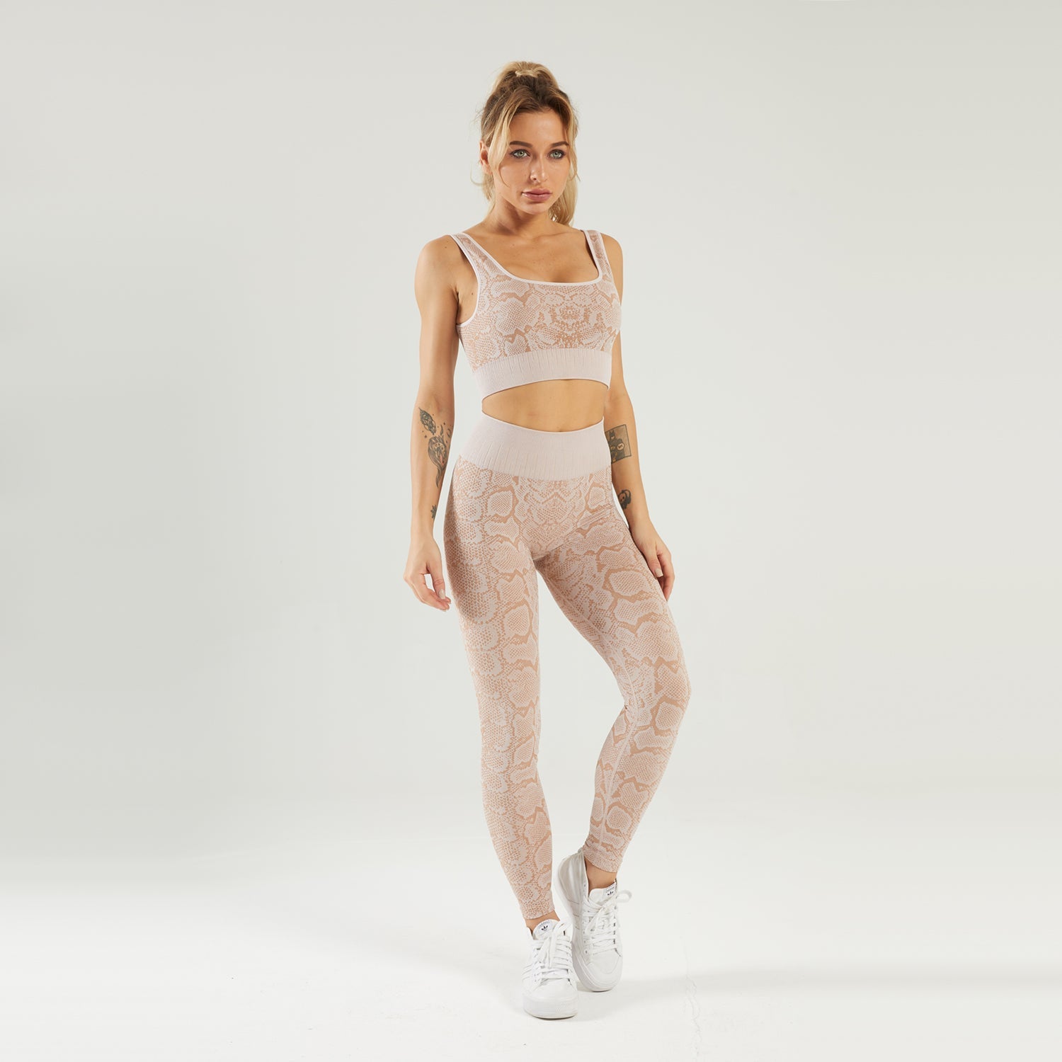 Seamless Gym Yoga Set Sports Bra & Leggings Snake Print