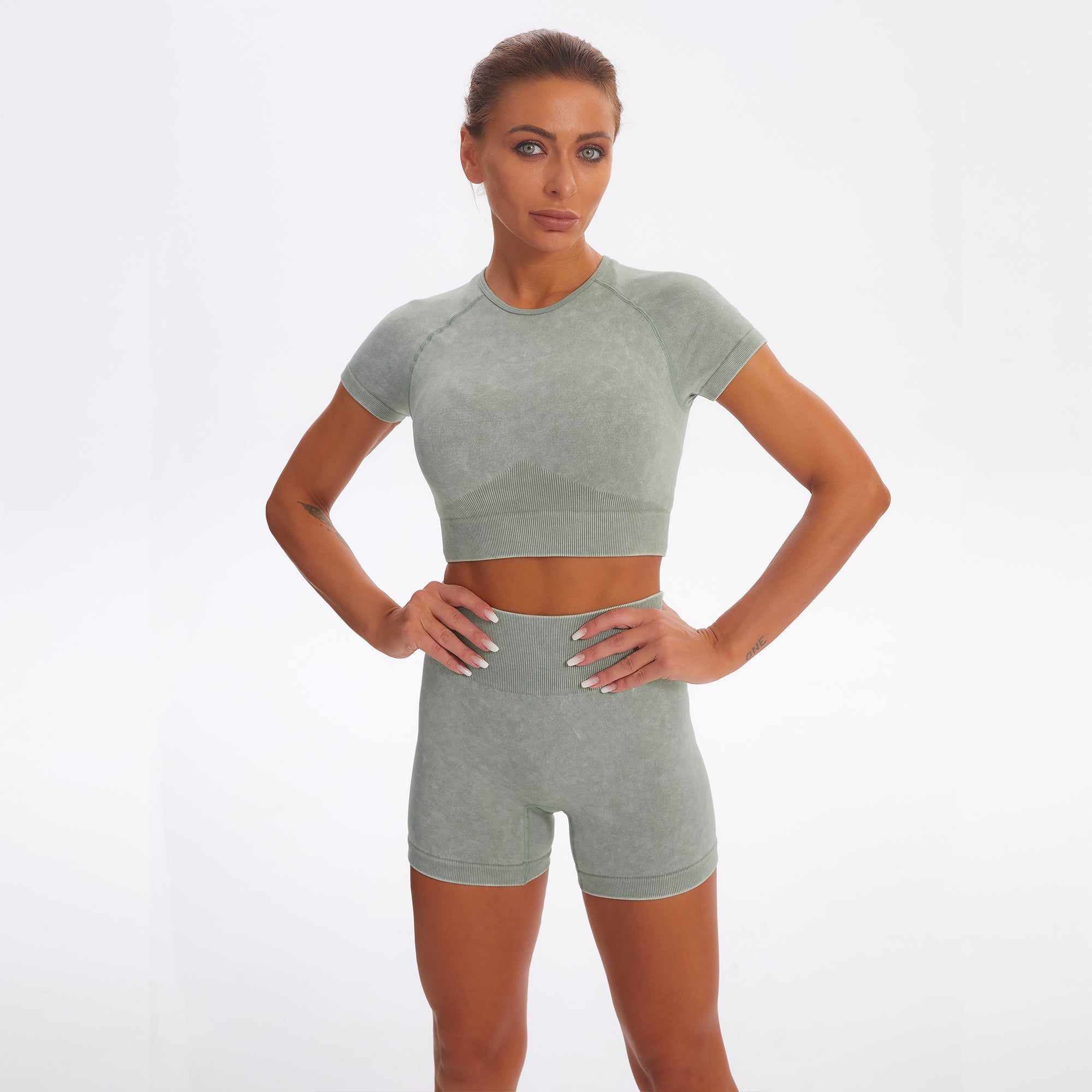 Seamless Gym Yoga Set Short Sleeve Top & Shorts